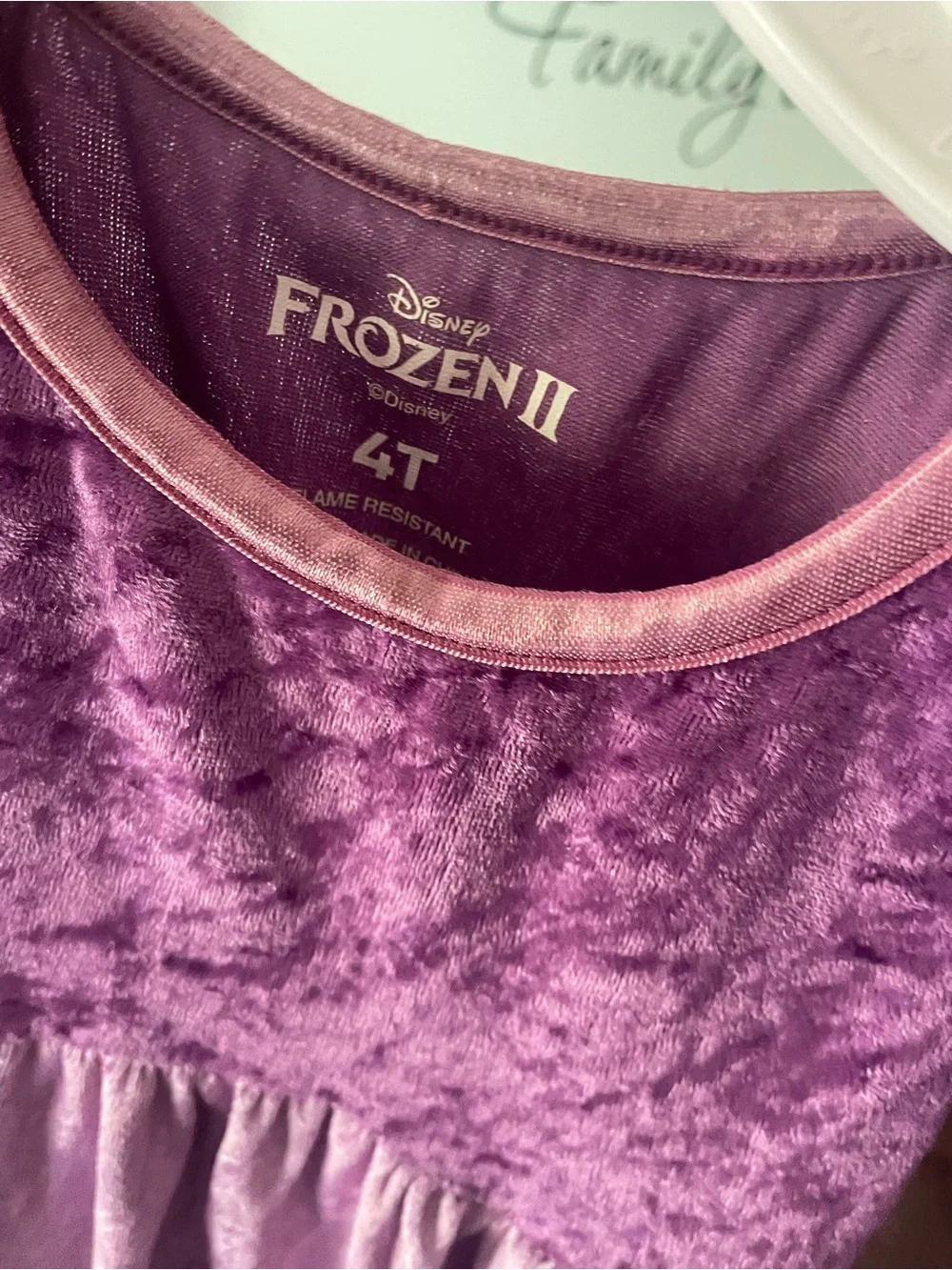 NWOT Disney Purple Velvet frozen Anna-Print Girls Nightgown sz 4